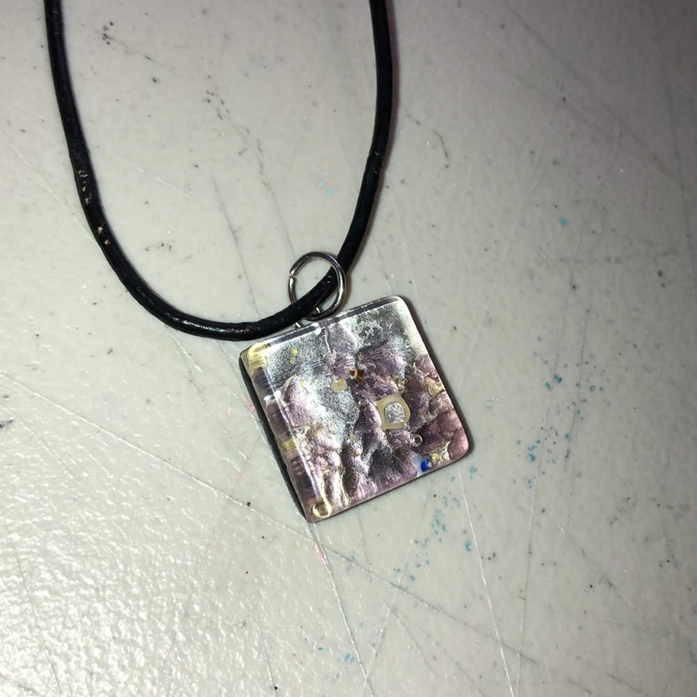 Verto Di Murano Necklace with black leather string